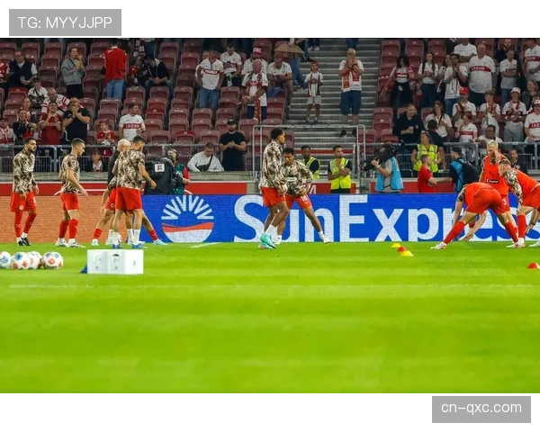 德甲精彩对决 莱比锡红牛主场迎战汉堡 赛事前瞻与分析